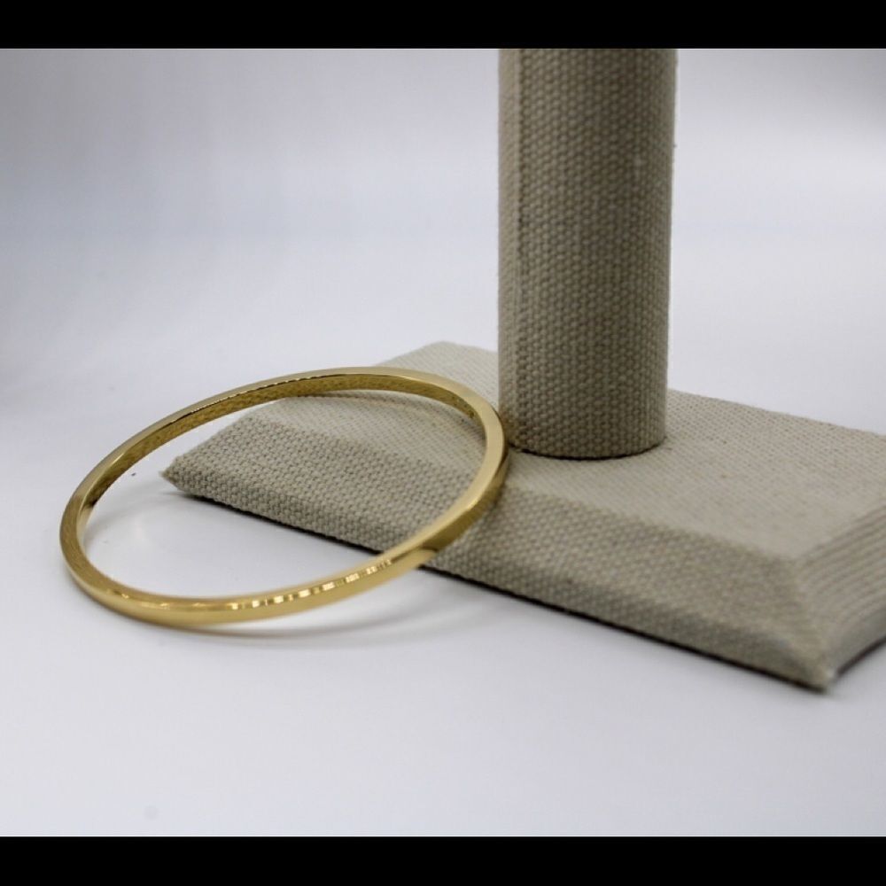 14k Gold Slip on Squared Bangle - Picture 7 of 14